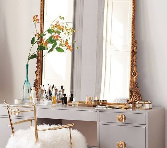 MAKEUP TABLE RECOMMENDATIONS FOR BEDROOMS